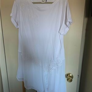 Elegant White Short Sleeve Top